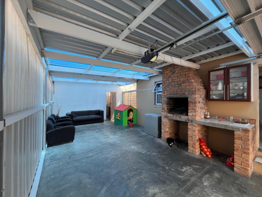 3 Bedroom Property for Sale in Strandfontein Western Cape